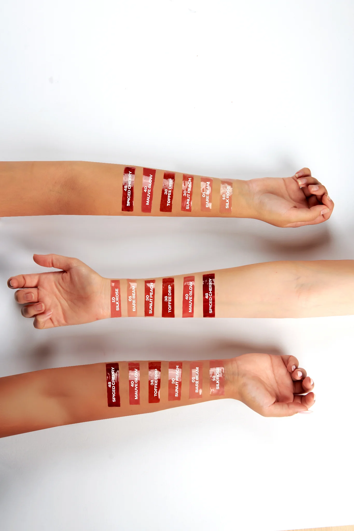 MY M Advance Hydra Melt Lip Gloss Bare Beam 01 - Image 4